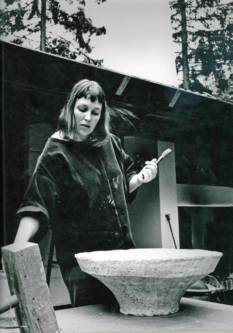 An early photo of the artist and sculptor Hertha Hillfon working in her studio at her home in Stockholm. Photo by Lars Lennart Forsberg. An early photo of the artist and sculptor Hertha Hillfon working in her studio at her home in Stockholm. Photo by Lars Lennart Forsberg.