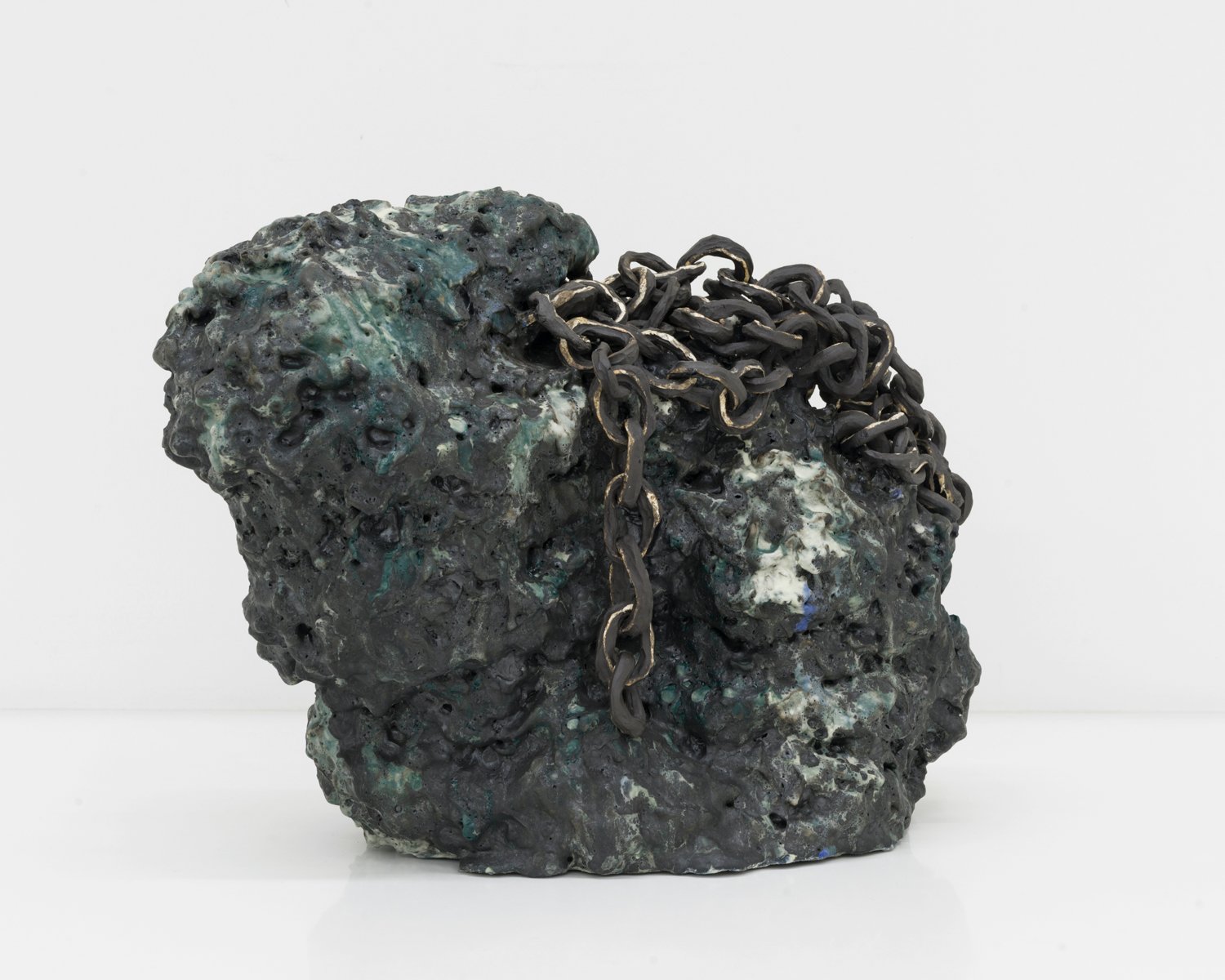Chain with Dark Green, Ceramic, 14IN x 19IN x 10IN, 2019. Photo Credit: Julia Haft-Candell