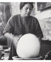 Toshiko Takaezu, from Vol. 2, No. 1, 1973.