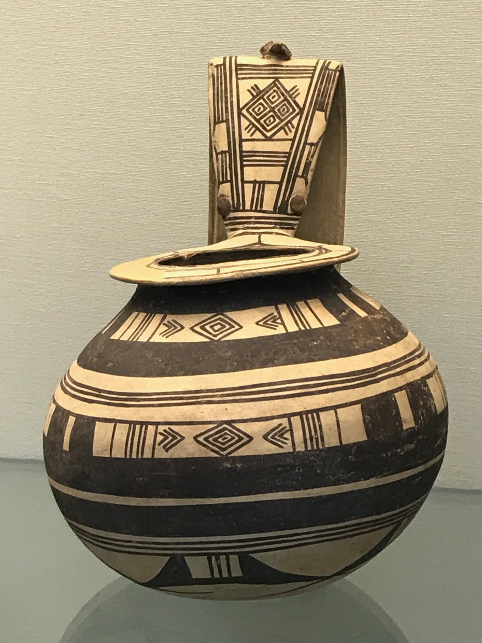 Jug with flat rim (brocca) perhaps North Daunian, Apulia, 550 – 525 BCE, Hamilton Collection, British Museum, United Kingdom.